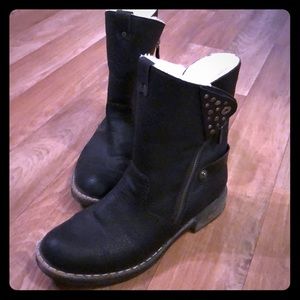Rieker mid calf black leather boots. Size 39.